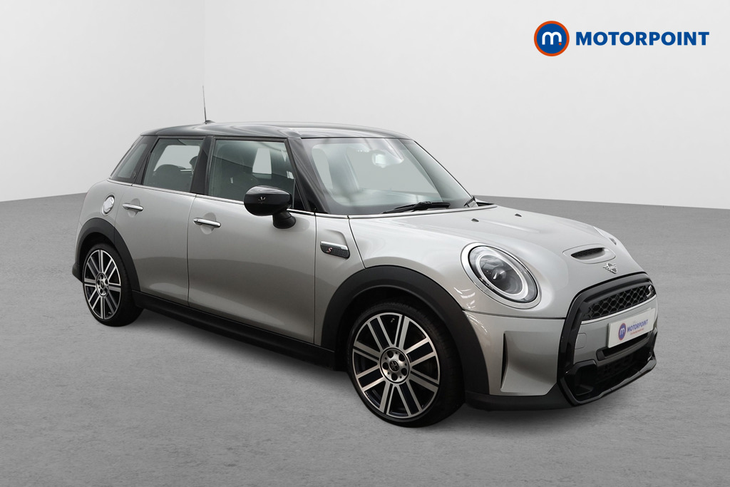 Mini Hatchback Cooper S Exclusive Automatic Petrol Hatchback - Stock Number (1573427) - Drivers side front corner