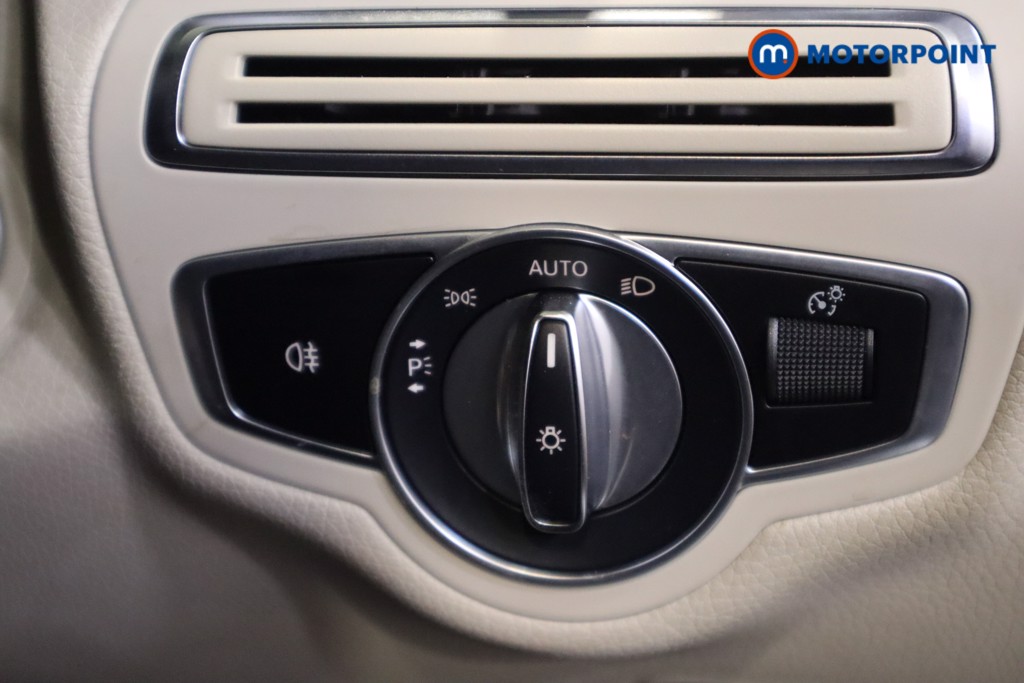 Mercedes-Benz C Class Sport Automatic Petrol Saloon - Stock Number (1573669) - 18th supplementary image