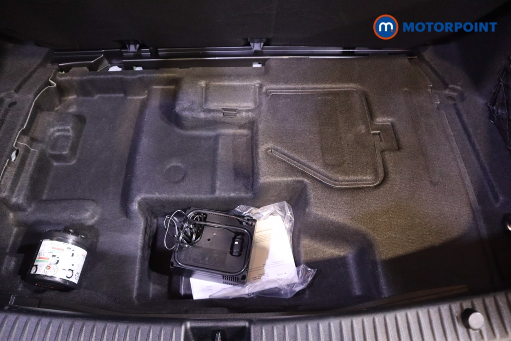 Mercedes-Benz C Class Sport Automatic Petrol Saloon - Stock Number (1573669) - 30th supplementary image