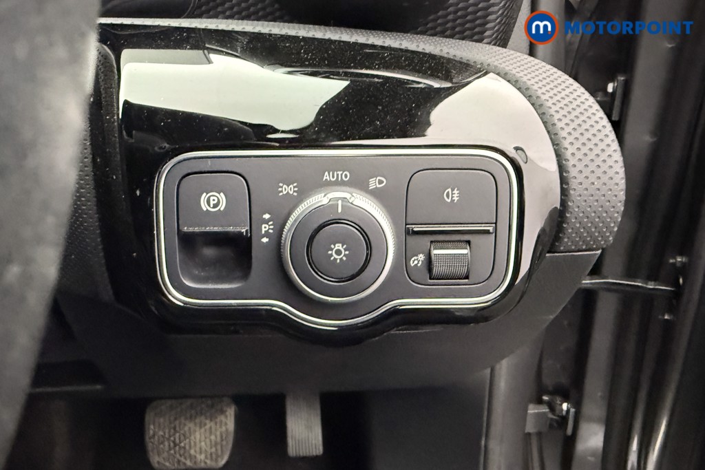 Mercedes-Benz A Class Sport Automatic Petrol Saloon - Stock Number (1573695) - 14th supplementary image