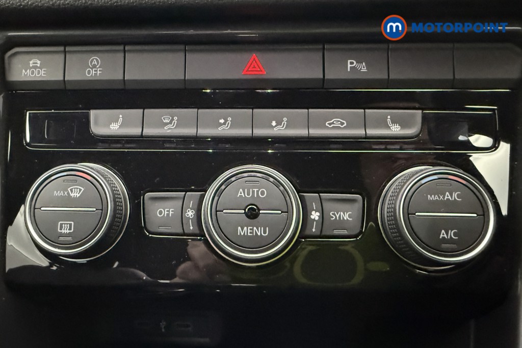 Volkswagen T-Roc R-Line Automatic Diesel SUV - Stock Number (1574028) - 16th supplementary image
