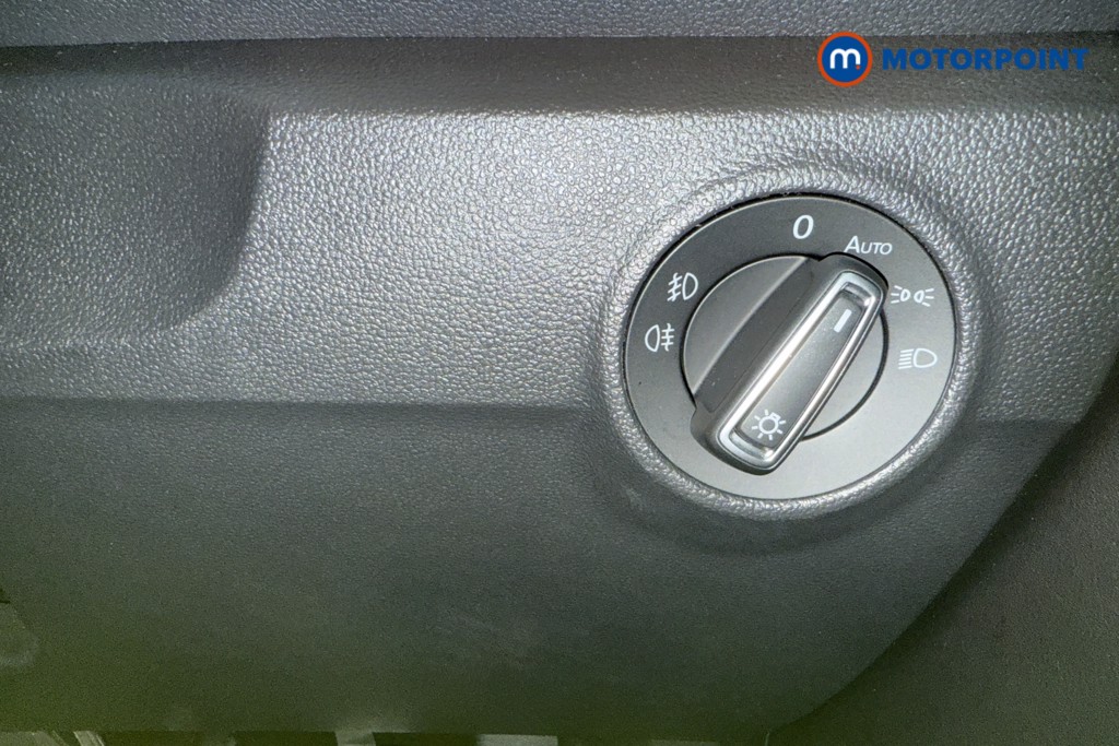 Volkswagen T-Roc R-Line Automatic Diesel SUV - Stock Number (1574028) - 17th supplementary image