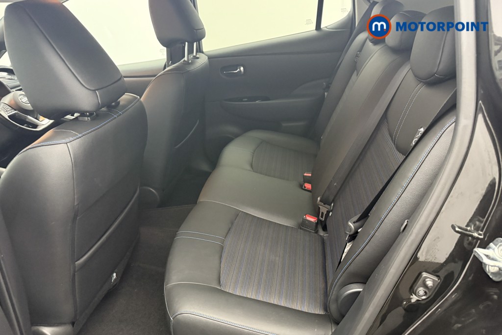 Nissan Leaf N-Connecta Automatic Electric Hatchback - Stock Number (1574030) - 2nd supplementary image