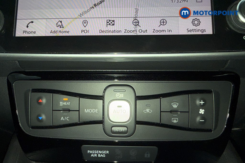 Nissan Leaf N-Connecta Automatic Electric Hatchback - Stock Number (1574030) - 10th supplementary image