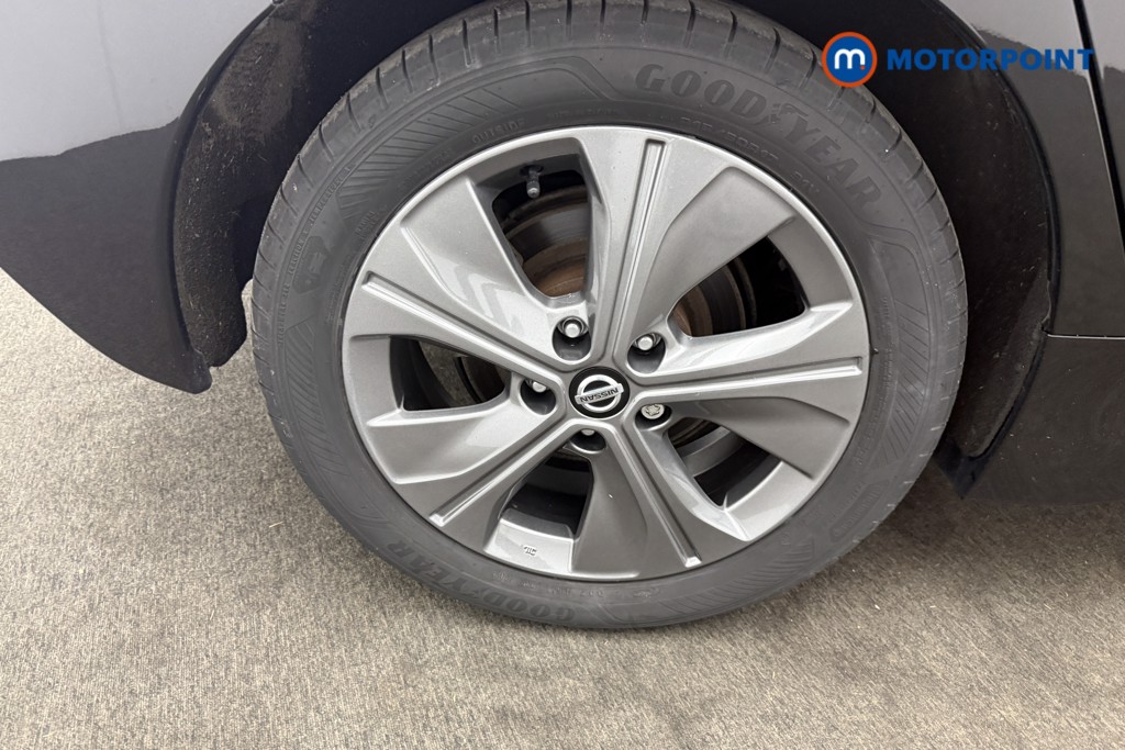 Nissan Leaf N-Connecta Automatic Electric Hatchback - Stock Number (1574030) - 21st supplementary image
