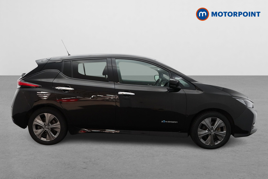 Nissan Leaf N-Connecta Automatic Electric Hatchback - Stock Number (1574030) - Drivers side