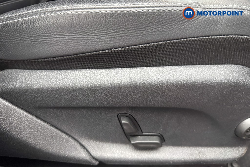 Mercedes-Benz GLC Amg Line Automatic Diesel Plug-In Hybrid SUV - Stock Number (1574040) - 18th supplementary image