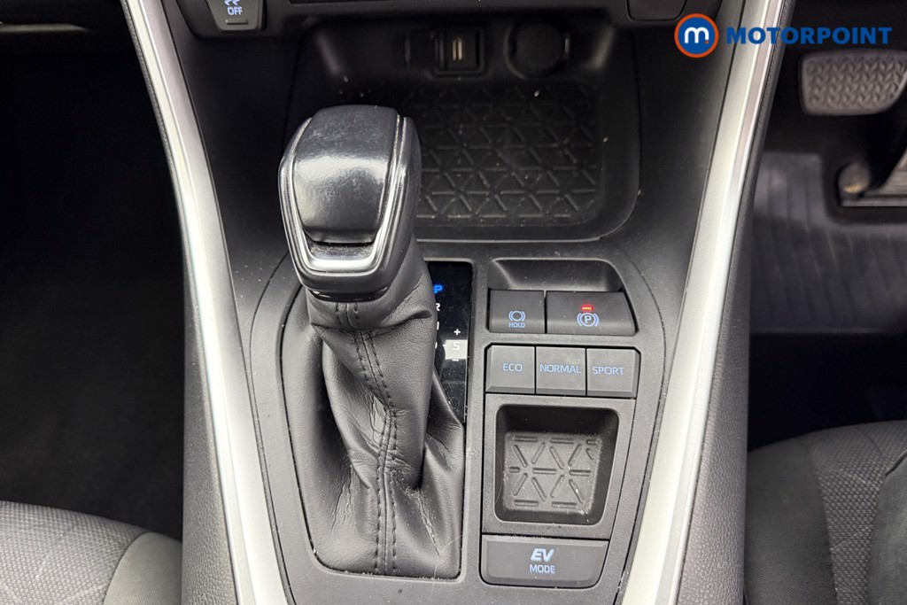 Toyota Rav4 Icon Automatic Petrol-Electric Hybrid SUV - Stock Number (1574053) - 9th supplementary image