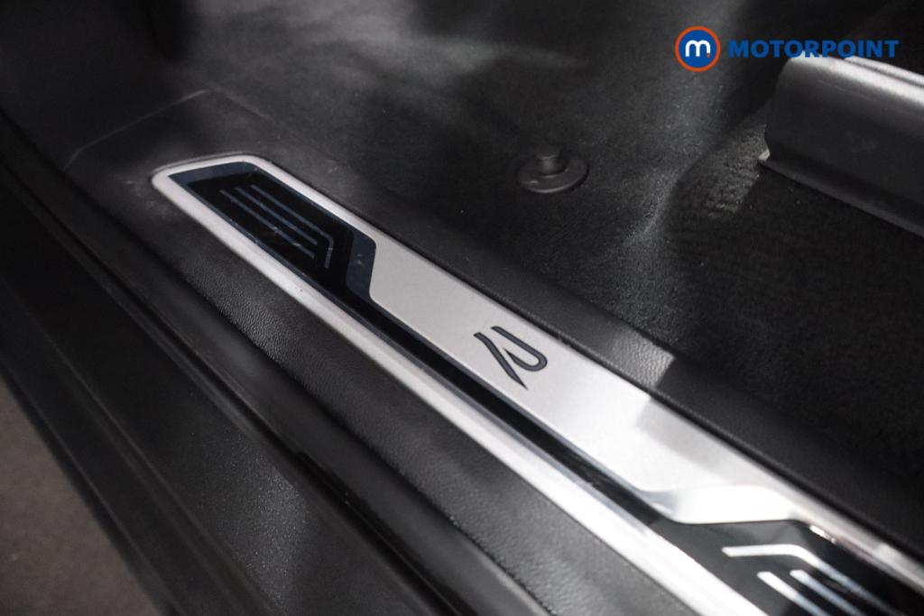Volkswagen Touareg Black Edition Automatic Petrol SUV - Stock Number (1574369) - 29th supplementary image