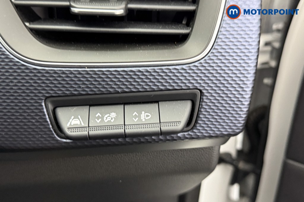 Renault Arkana Iconic Automatic Petrol SUV - Stock Number (1574656) - 13th supplementary image