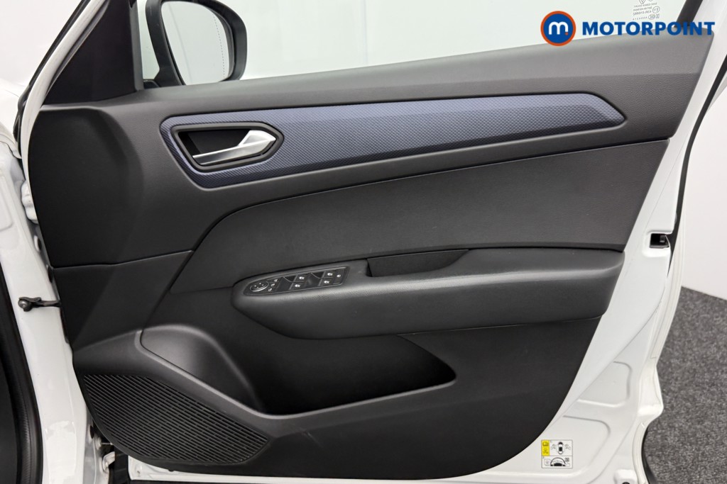 Renault Arkana Iconic Automatic Petrol SUV - Stock Number (1574656) - 15th supplementary image