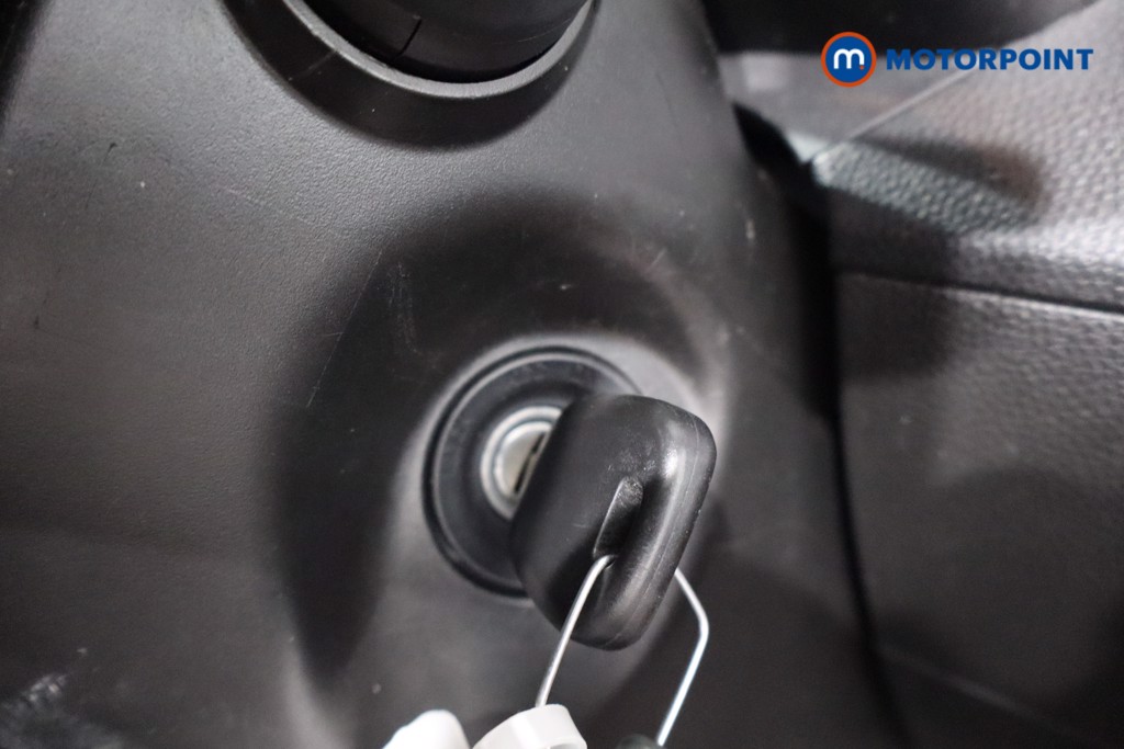 Suzuki Ignis Sz-T Manual Petrol-Electric Hybrid SUV - Stock Number (1574841) - 13th supplementary image