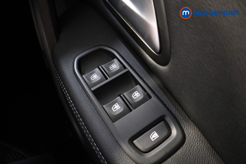 Dacia Duster Prestige Manual Petrol SUV - Stock Number (1575010) - 6th supplementary image