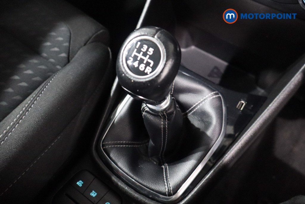 Ford Fiesta Titanium Manual Petrol Hatchback - Stock Number (1575110) - 14th supplementary image