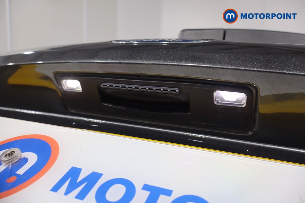 Ford Fiesta Titanium Manual Petrol Hatchback - Stock Number (1575110) - 34th supplementary image