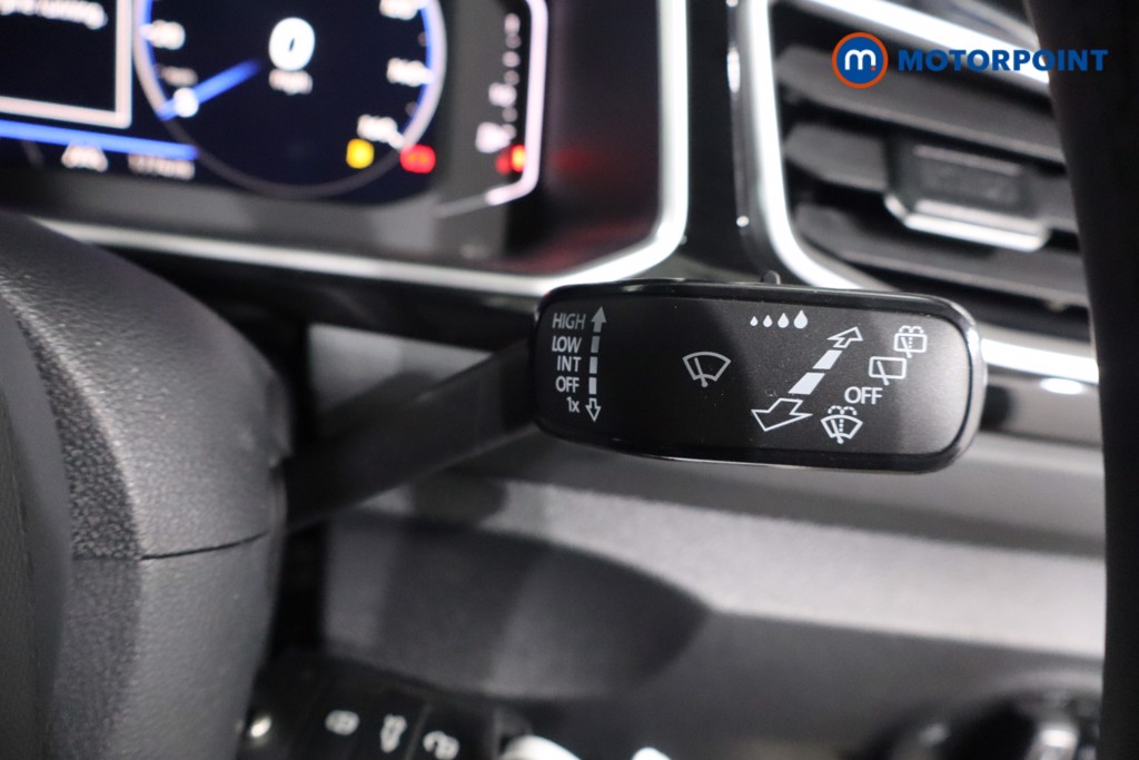 Volkswagen T-Roc R-Line Automatic Petrol SUV - Stock Number (1575459) - 19th supplementary image