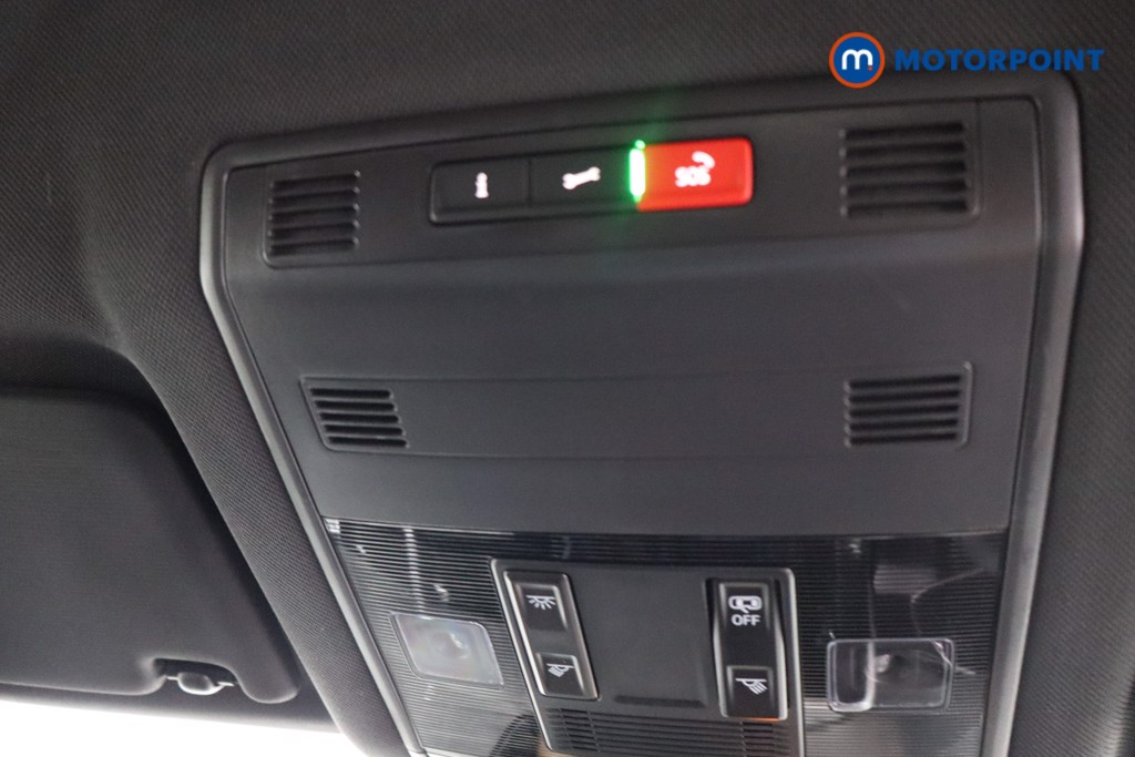 Volkswagen T-Roc R-Line Automatic Petrol SUV - Stock Number (1575459) - 21st supplementary image