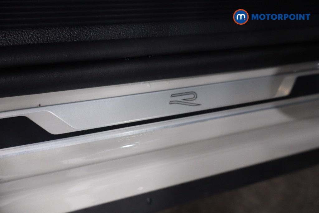 Volkswagen T-Roc R-Line Automatic Petrol SUV - Stock Number (1575459) - 22nd supplementary image