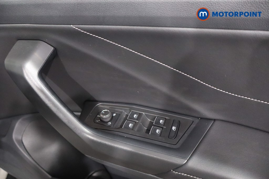 Volkswagen T-Roc R-Line Automatic Petrol SUV - Stock Number (1575459) - 24th supplementary image