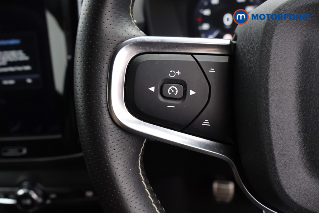 Volvo Xc40 R Design Manual Petrol SUV - Stock Number (1555029) - 4th supplementary image