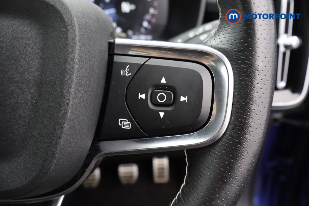 Volvo Xc40 R Design Manual Petrol SUV - Stock Number (1555029) - 5th supplementary image