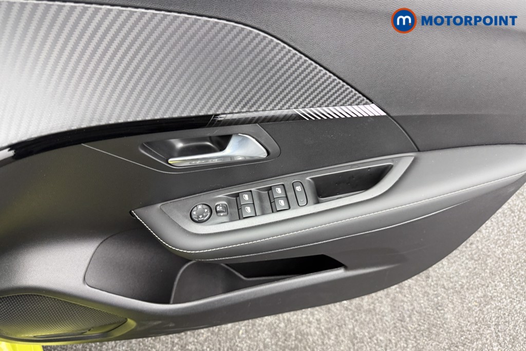Peugeot 208 Allure Automatic Petrol-Electric Hybrid Hatchback - Stock Number (1559392) - 13th supplementary image