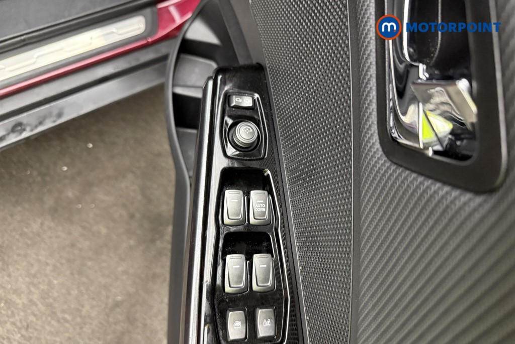 Ssangyong Tivoli Ultimate Automatic Petrol SUV - Stock Number (1561698) - 22nd supplementary image