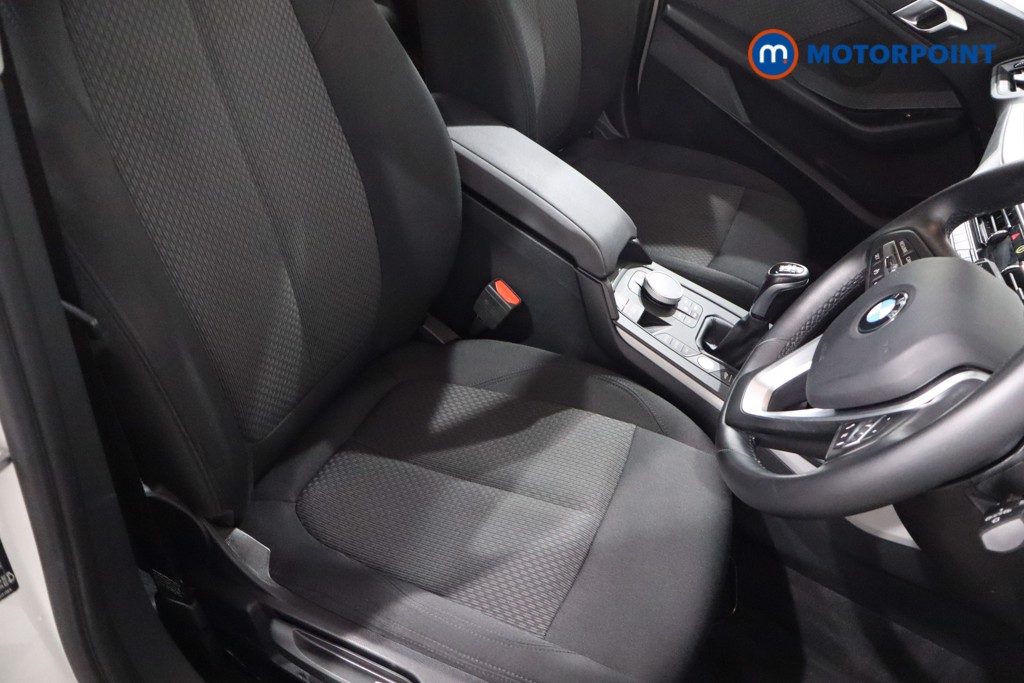 BMW 1 Series SE Manual Petrol Hatchback - Stock Number (1561702) - 25th supplementary image