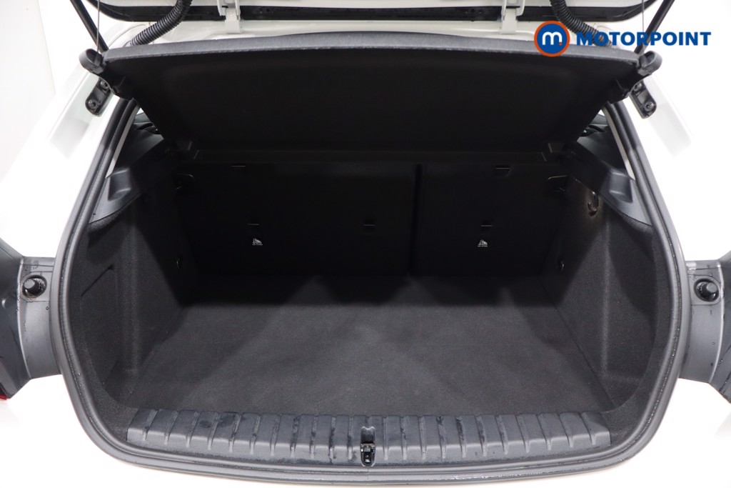 BMW 1 Series SE Manual Petrol Hatchback - Stock Number (1561702) - 36th supplementary image