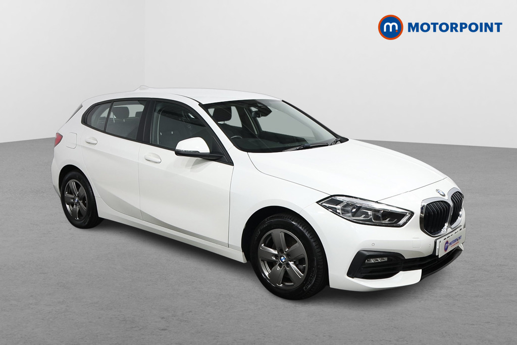 BMW 1 Series SE Manual Petrol Hatchback - Stock Number (1561702) - Drivers side front corner