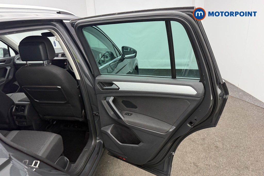 Volkswagen Tiguan Match Manual Diesel SUV - Stock Number (1565037) - 8th supplementary image