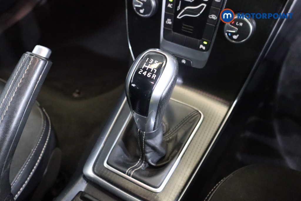 Volvo V40 R Design Nav Plus Manual Diesel Hatchback - Stock Number (1565300) - 13th supplementary image