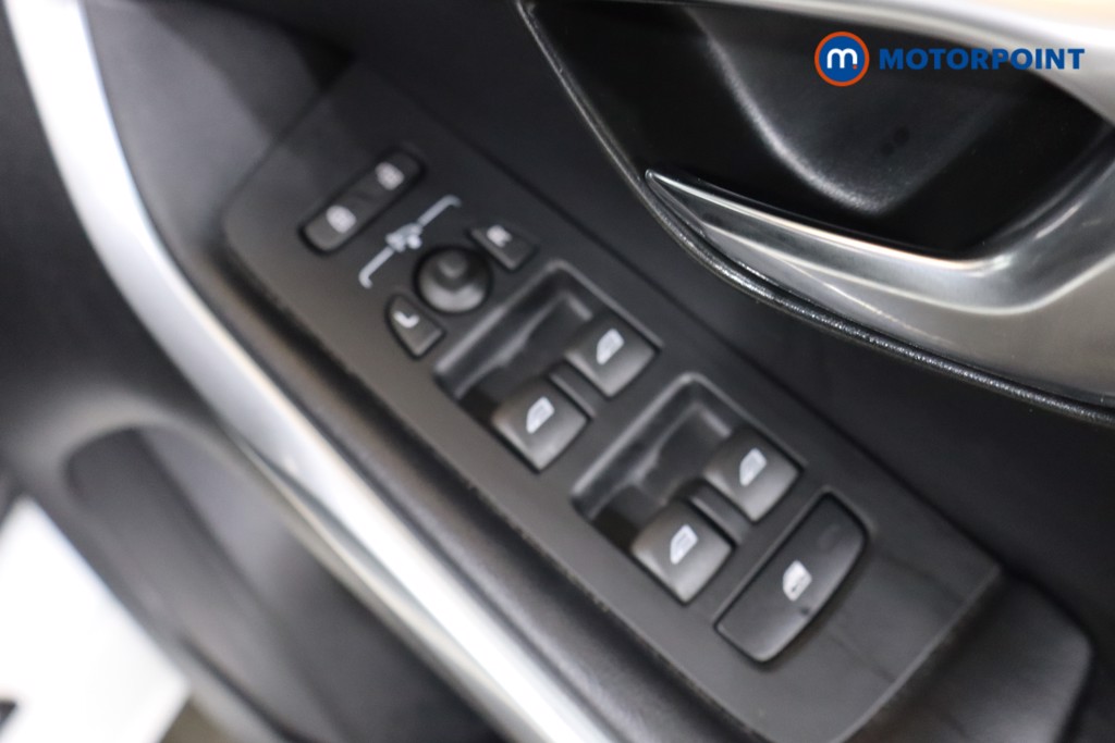 Volvo V40 R Design Nav Plus Manual Diesel Hatchback - Stock Number (1565300) - 19th supplementary image
