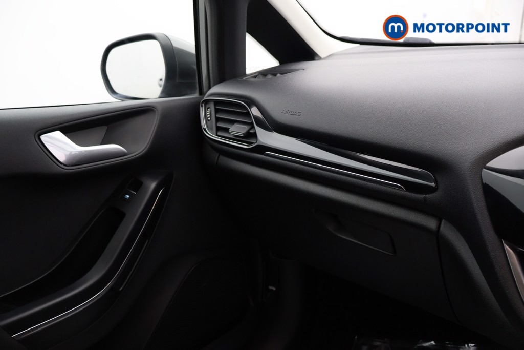 Ford Fiesta Zetec Manual Petrol Hatchback - Stock Number (1566387) - 7th supplementary image