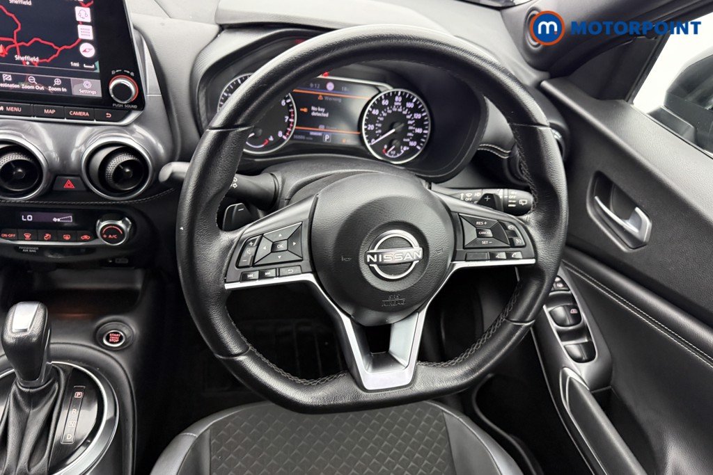 Nissan Juke N-Connecta Automatic Petrol SUV - Stock Number (1566903) - 2nd supplementary image
