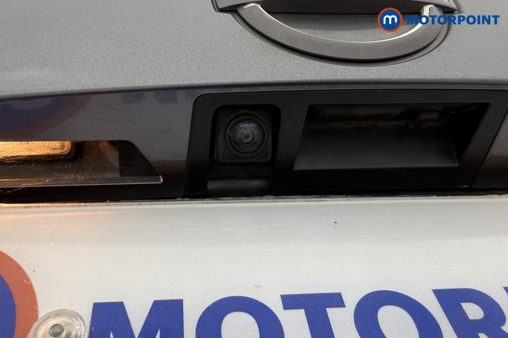 Nissan Juke N-Connecta Automatic Petrol SUV - Stock Number (1566903) - 19th supplementary image