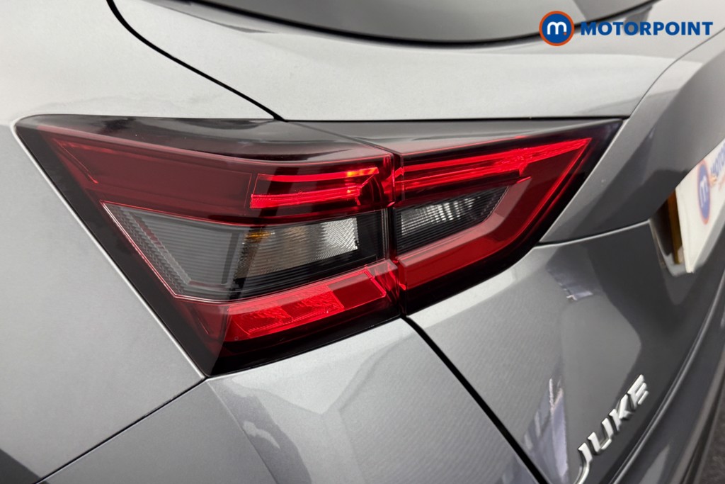 Nissan Juke N-Connecta Automatic Petrol SUV - Stock Number (1566903) - 24th supplementary image