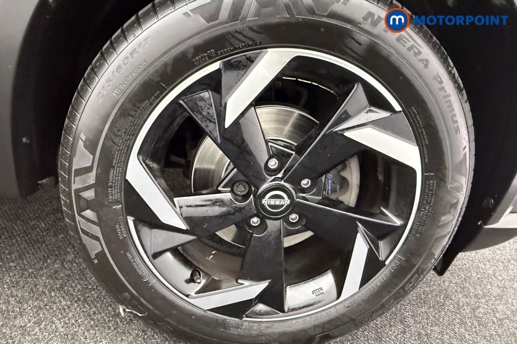 Nissan Juke N-Connecta Automatic Petrol SUV - Stock Number (1566903) - 31st supplementary image
