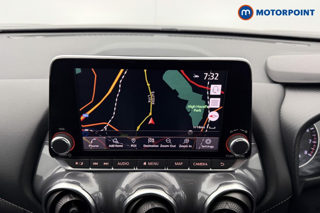 Nissan Juke N-Connecta Manual Petrol SUV - Stock Number (1566964) - 2nd supplementary image