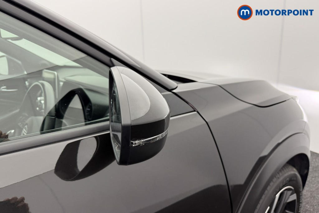 Nissan Juke N-Connecta Manual Petrol SUV - Stock Number (1566967) - 16th supplementary image