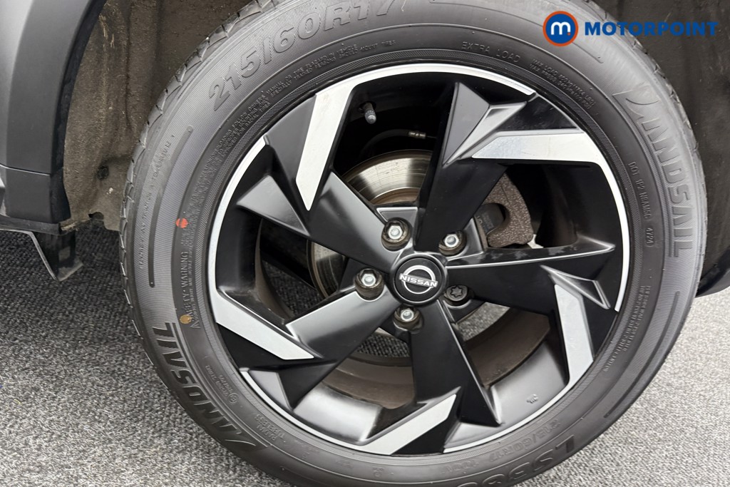 Nissan Juke N-Connecta Manual Petrol SUV - Stock Number (1566967) - 28th supplementary image
