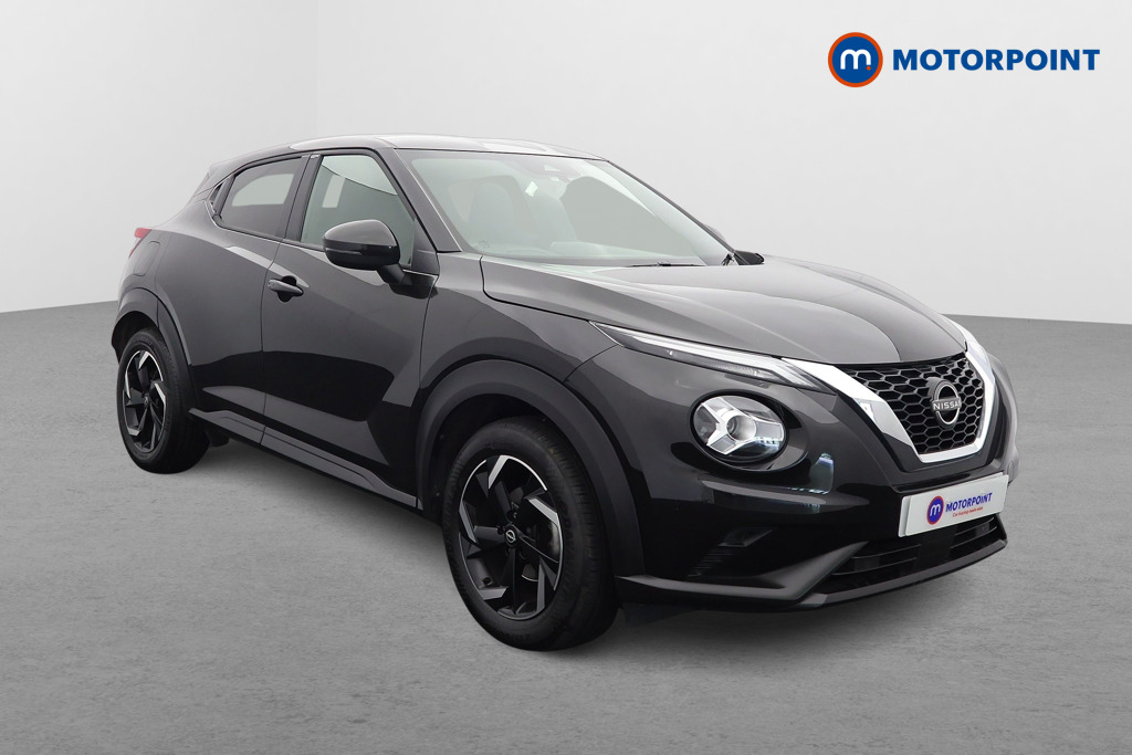 Nissan Juke N-Connecta Manual Petrol SUV - Stock Number (1566967) - Drivers side front corner