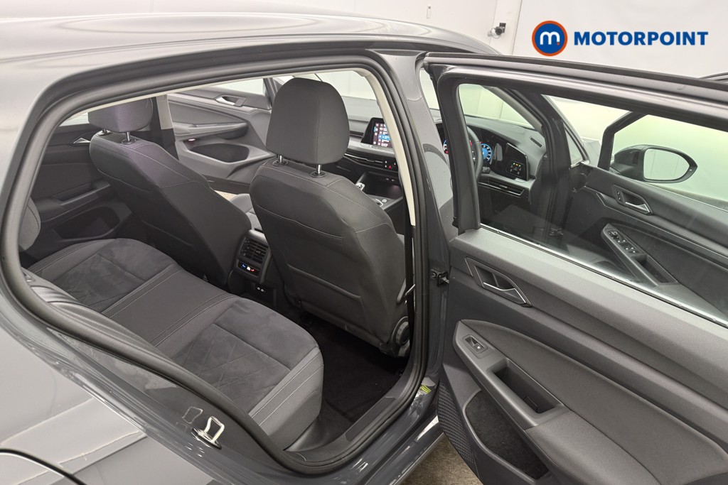 Volkswagen Golf Style Manual Petrol Hatchback - Stock Number (1566990) - 10th supplementary image
