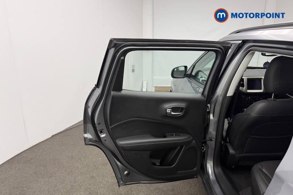 Jeep Compass Longitude Manual Petrol SUV - Stock Number (1567488) - 5th supplementary image