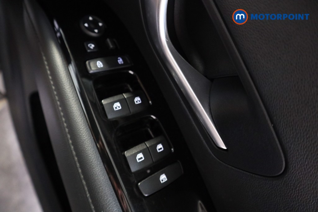 Hyundai Tucson Se Connect Manual Petrol SUV - Stock Number (1567726) - 4th supplementary image