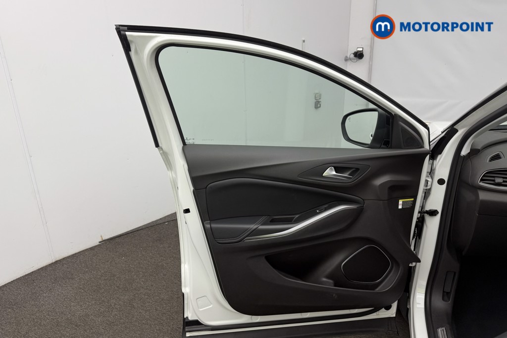 Vauxhall Grandland X Ultimate Nav Automatic Petrol Plug-In Hybrid SUV - Stock Number (1567769) - 2nd supplementary image