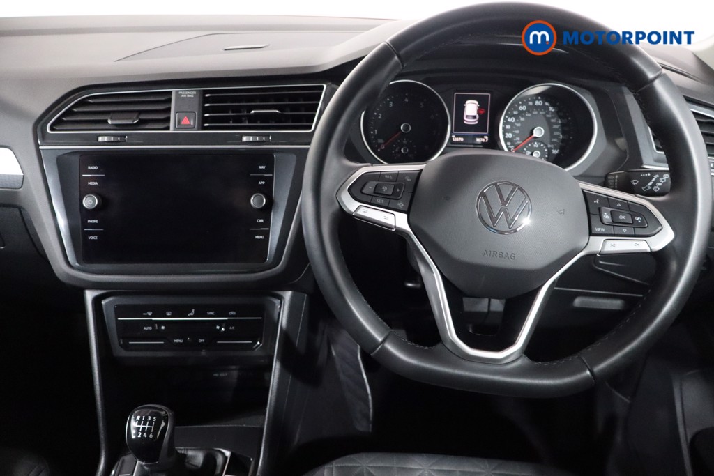 Volkswagen Tiguan Life Manual Petrol SUV - Stock Number (1567857) - 3rd supplementary image