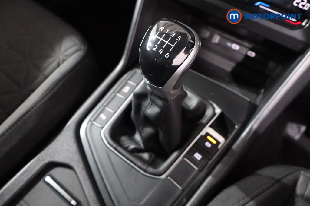 Volkswagen Tiguan Life Manual Petrol SUV - Stock Number (1567857) - 14th supplementary image