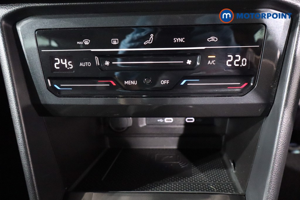 Volkswagen Tiguan Life Manual Petrol SUV - Stock Number (1567857) - 21st supplementary image
