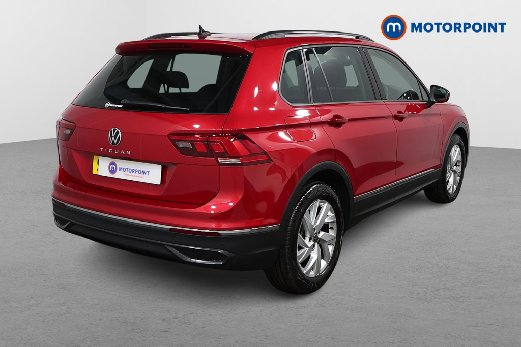 Volkswagen Tiguan Life Manual Petrol SUV - Stock Number (1567857) - Drivers side rear corner
